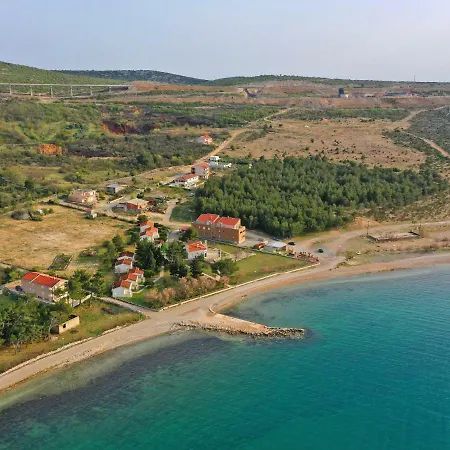 Holiday Elia Rovanjska